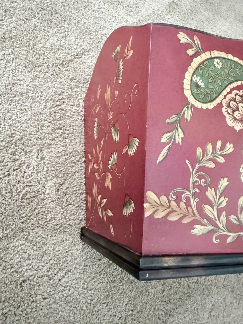Vintage Style Red Floral Paisley Wooden Magazine Rack Organizer